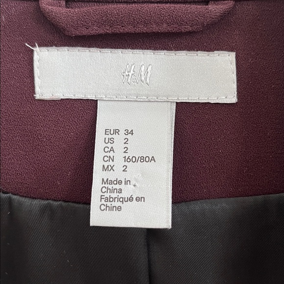 LIKE NEW H&M Polish Maroon Blazer - Picture 3 of 6